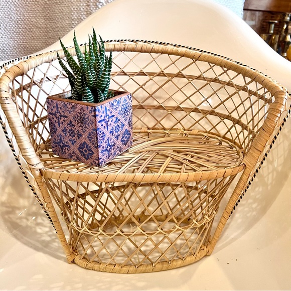 Other - Vintage Bohemian Whicker Ratan Peacock Chair Plant Stand Holder